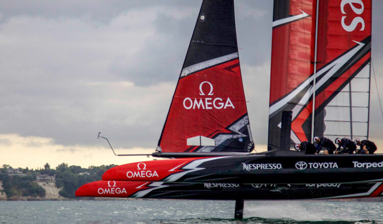 Emirates Team Nz Bison Container Weighing Banner