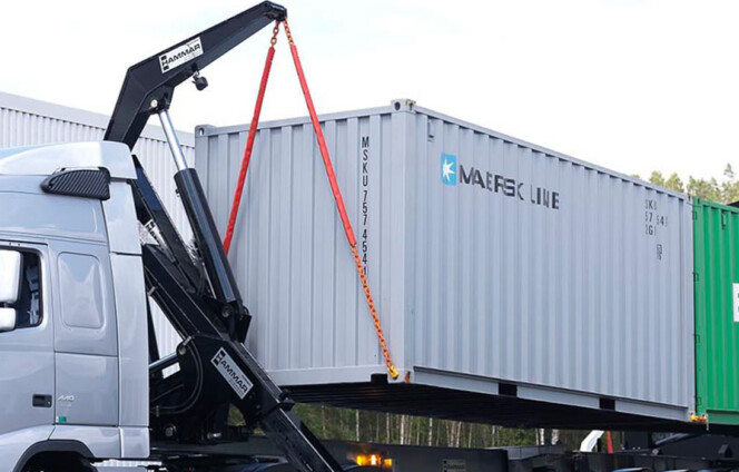 8155 Bison blog 1920x700 Side Loader Container Lifting Solutions