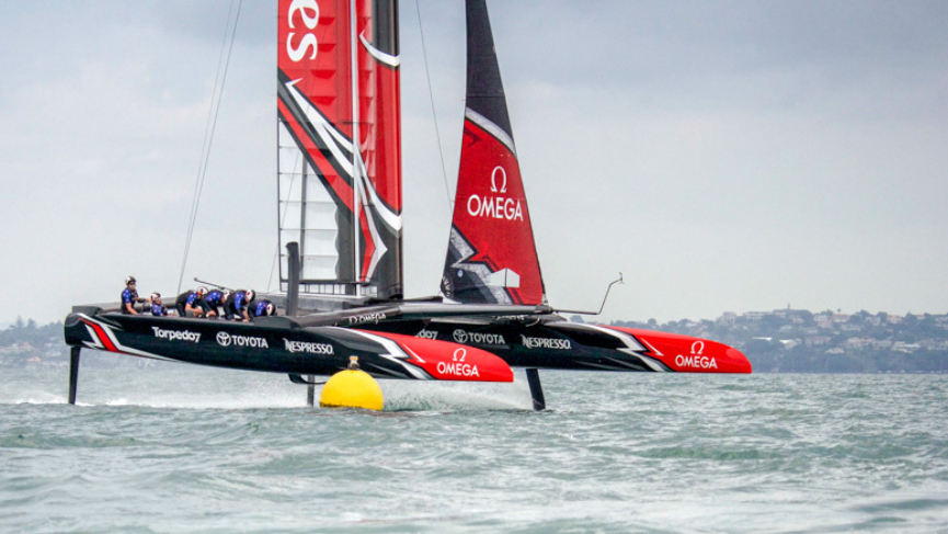 Emirates Team Nz Bison Container Weighing Image 7