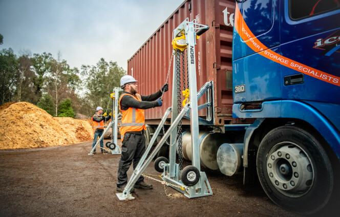 container lifting jack