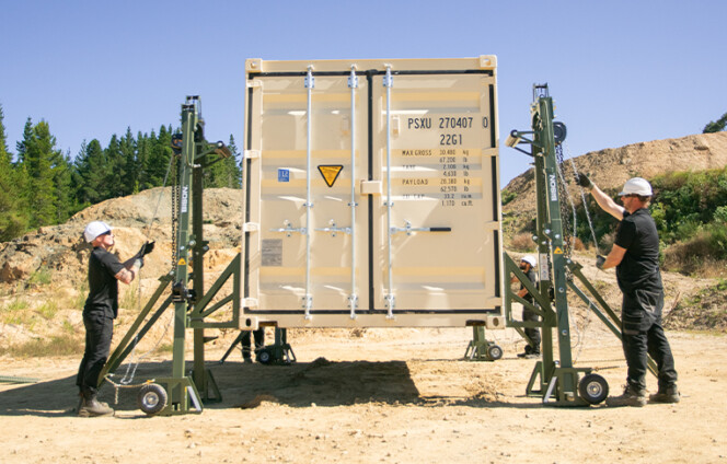 Mantis Lifting 865 487