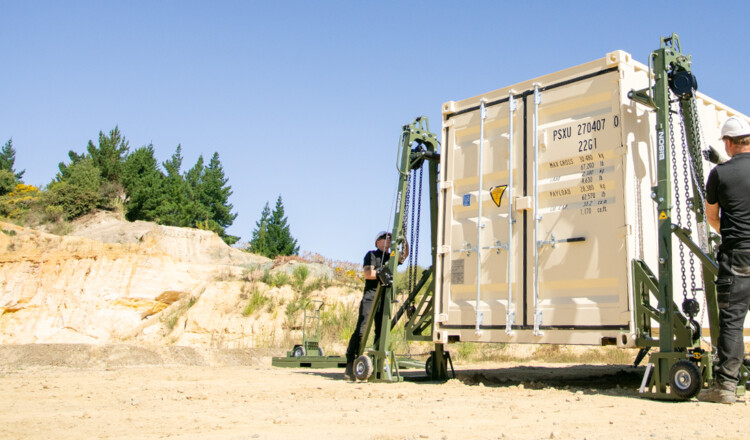 Mantis Banner Image 2