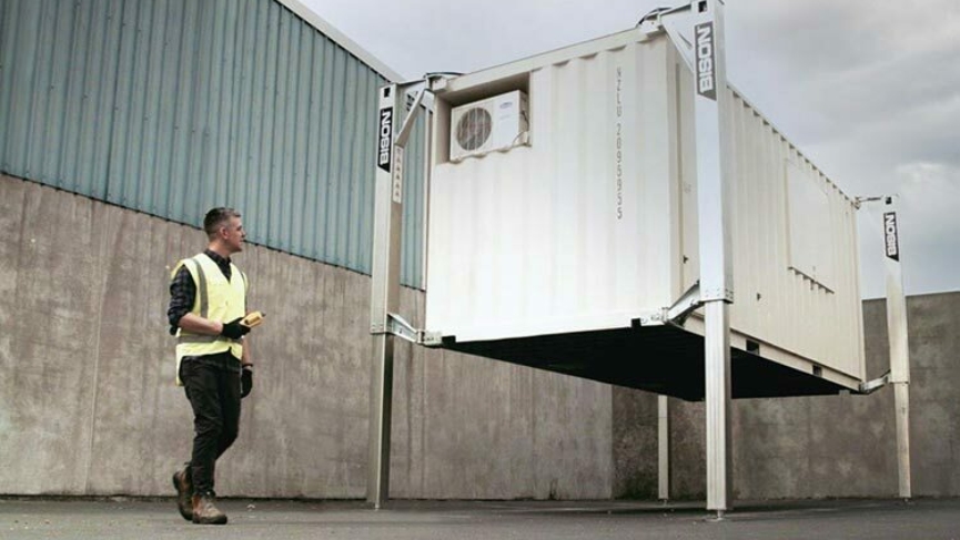 a container with Bison lifting legs